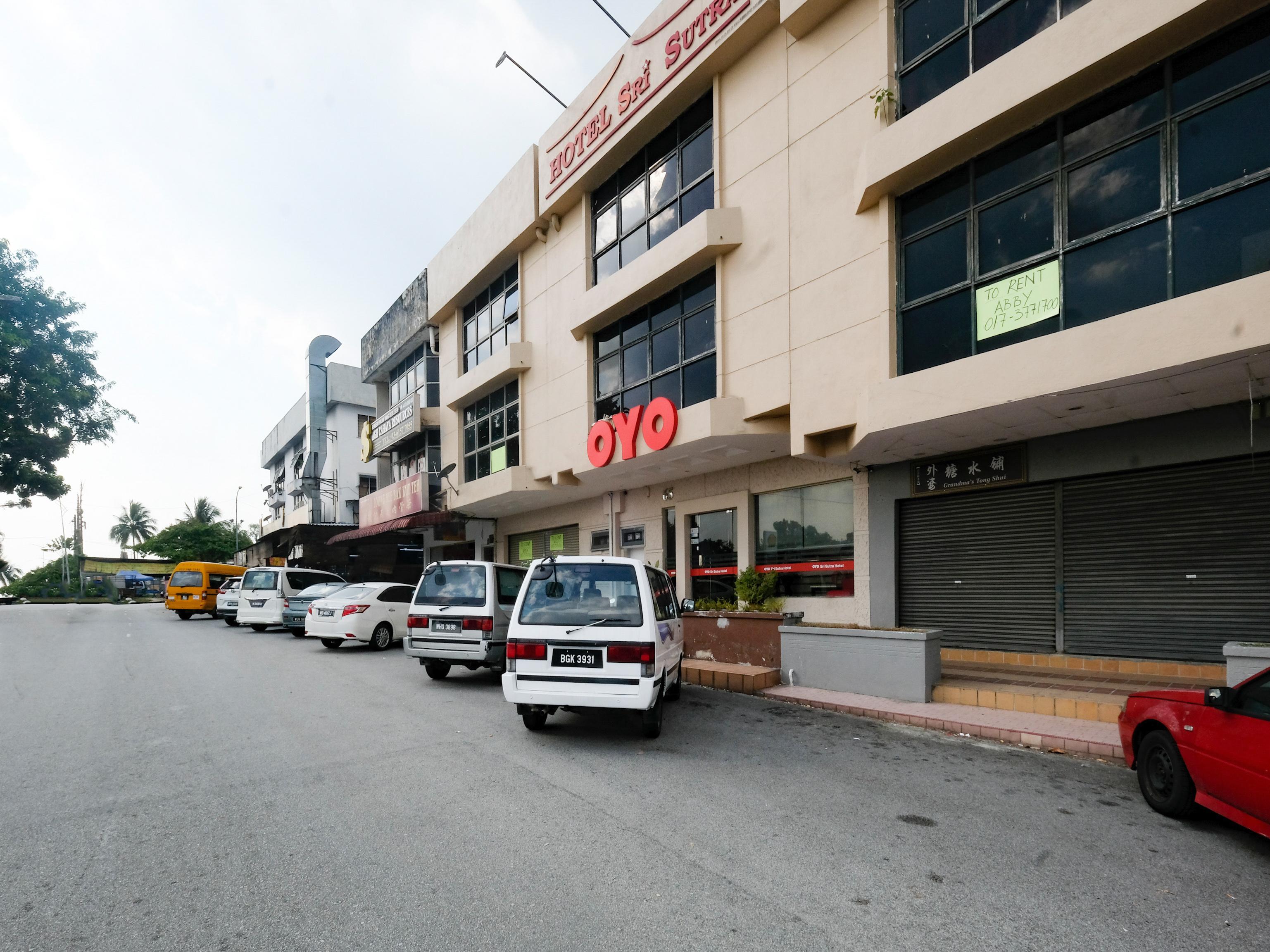 Hotel Sri Sutra - Sungai Buloh Petaling Jaya Exterior photo